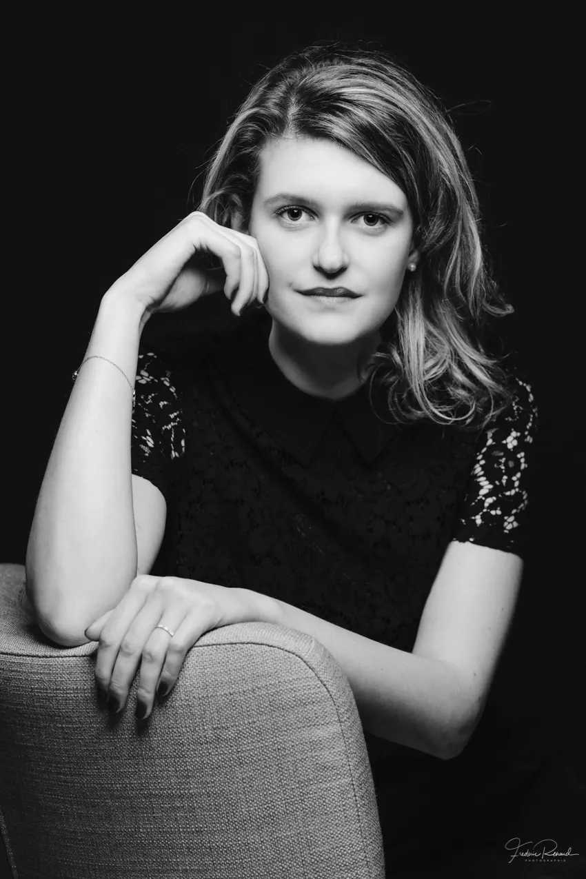 Portrait féminin en studio à Dol-de-Bretagne