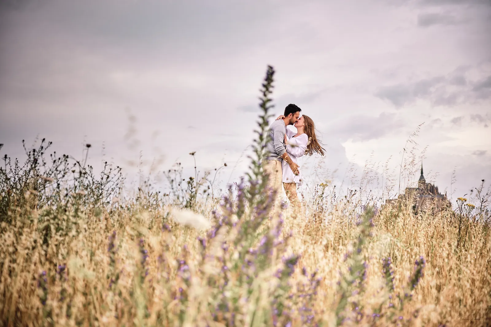 Demande en mariage photographiée au Mont-Saint-Michel